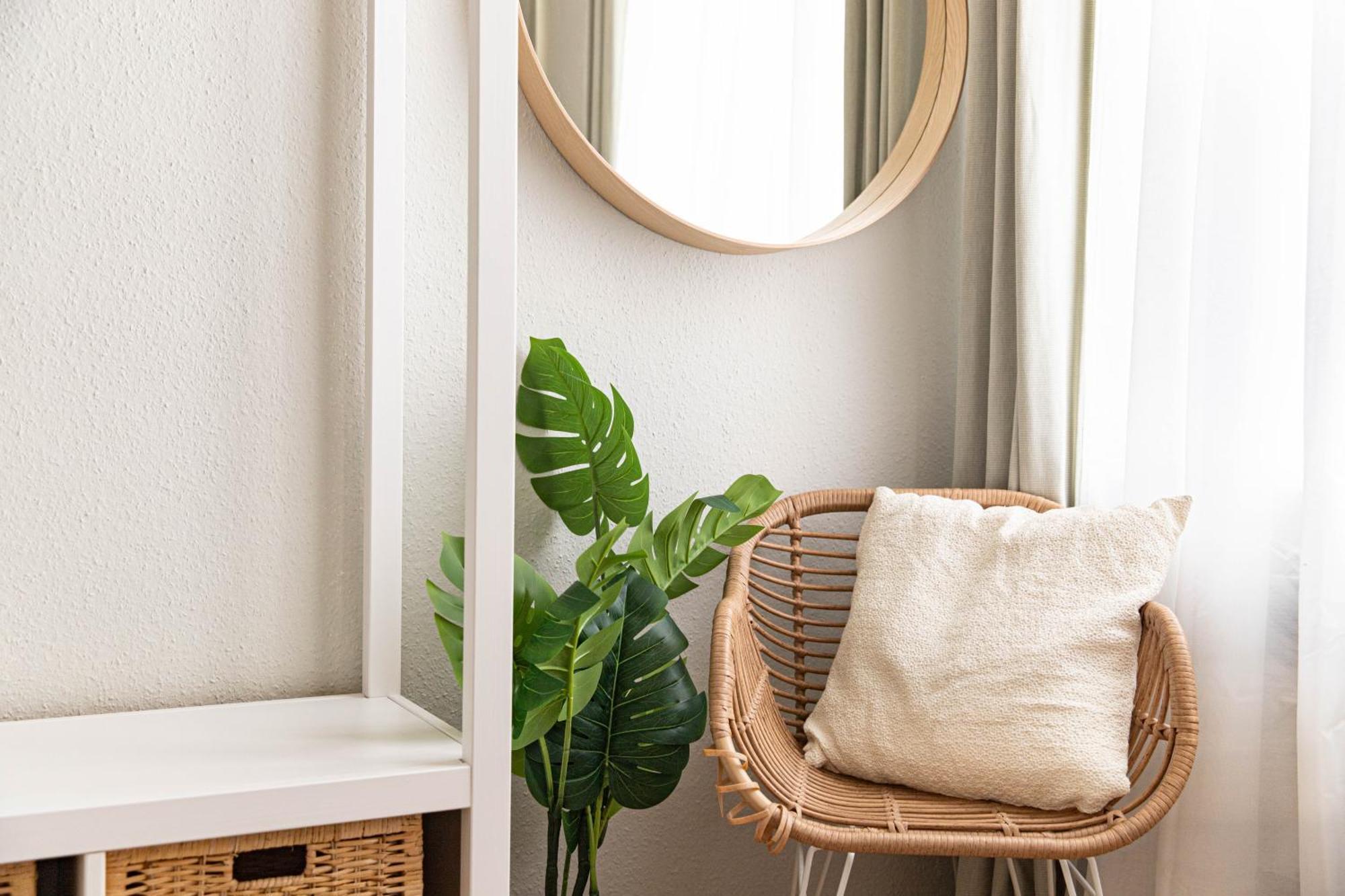 Spacious Apartment, 3 Min To U1 Reumannplatz Viena Exterior foto